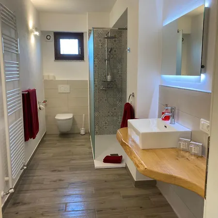 Vigneto לינה וארוחת בוקר 4*